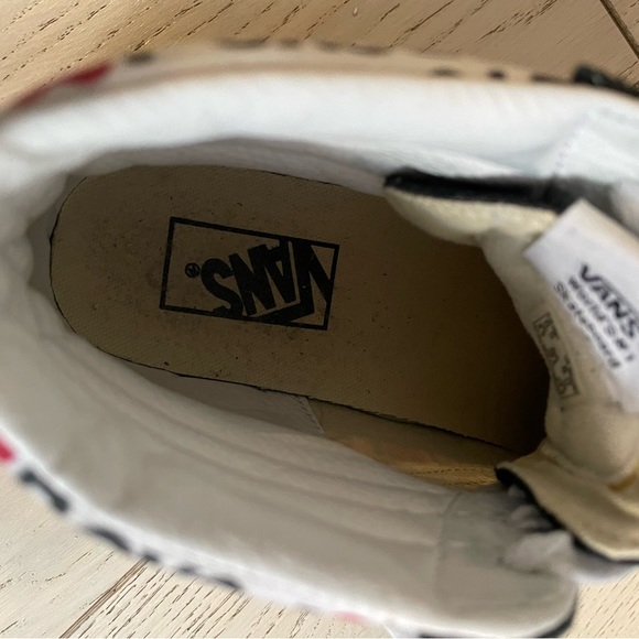 Vans Sk8 Hi Limited Edition I ❤️ Boys I ❤️Girls Sneakers - Picture 5 of 6